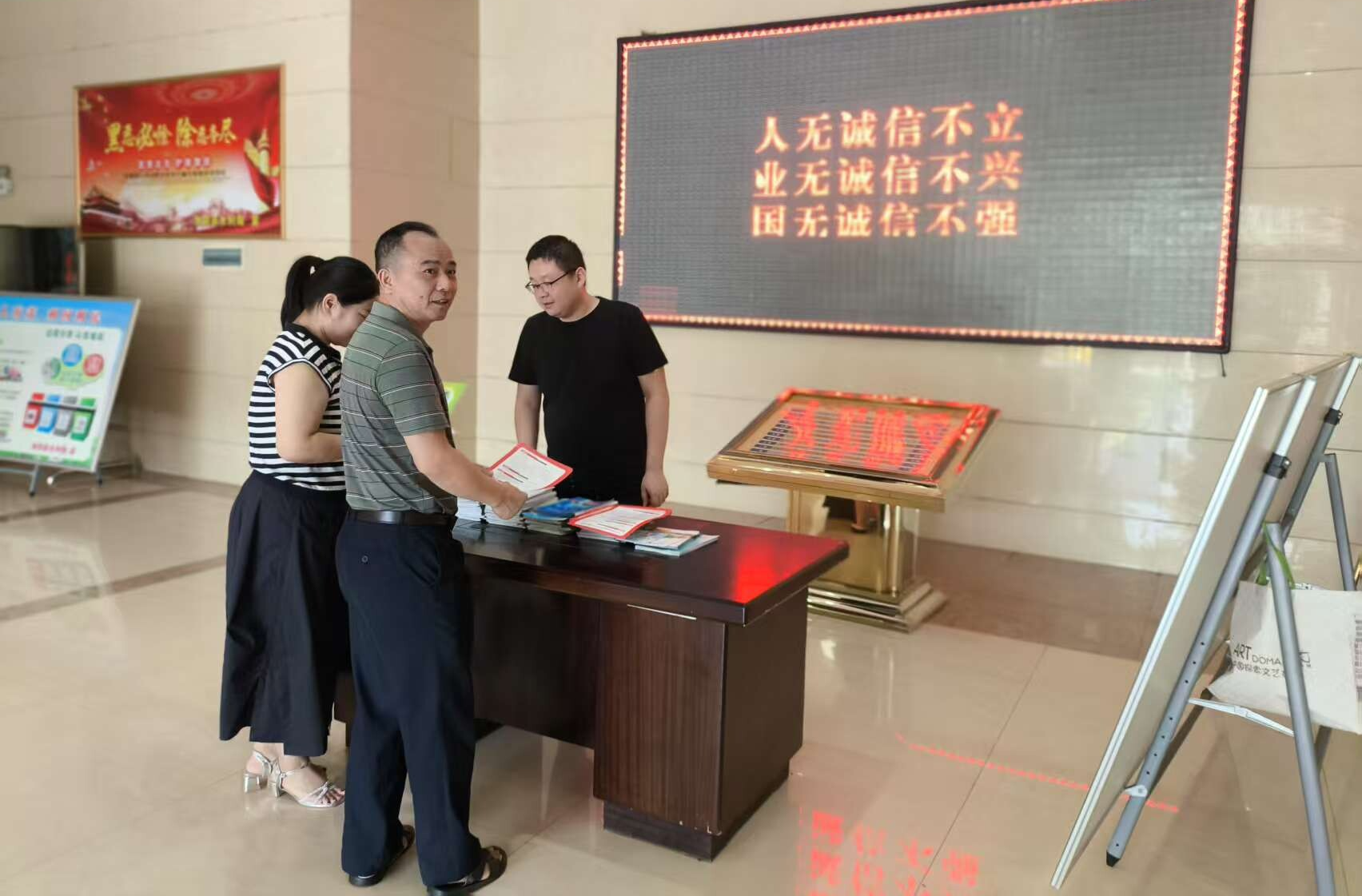 湘陰縣水利局：誠(chéng)信宣傳護(hù)航水利市場(chǎng)