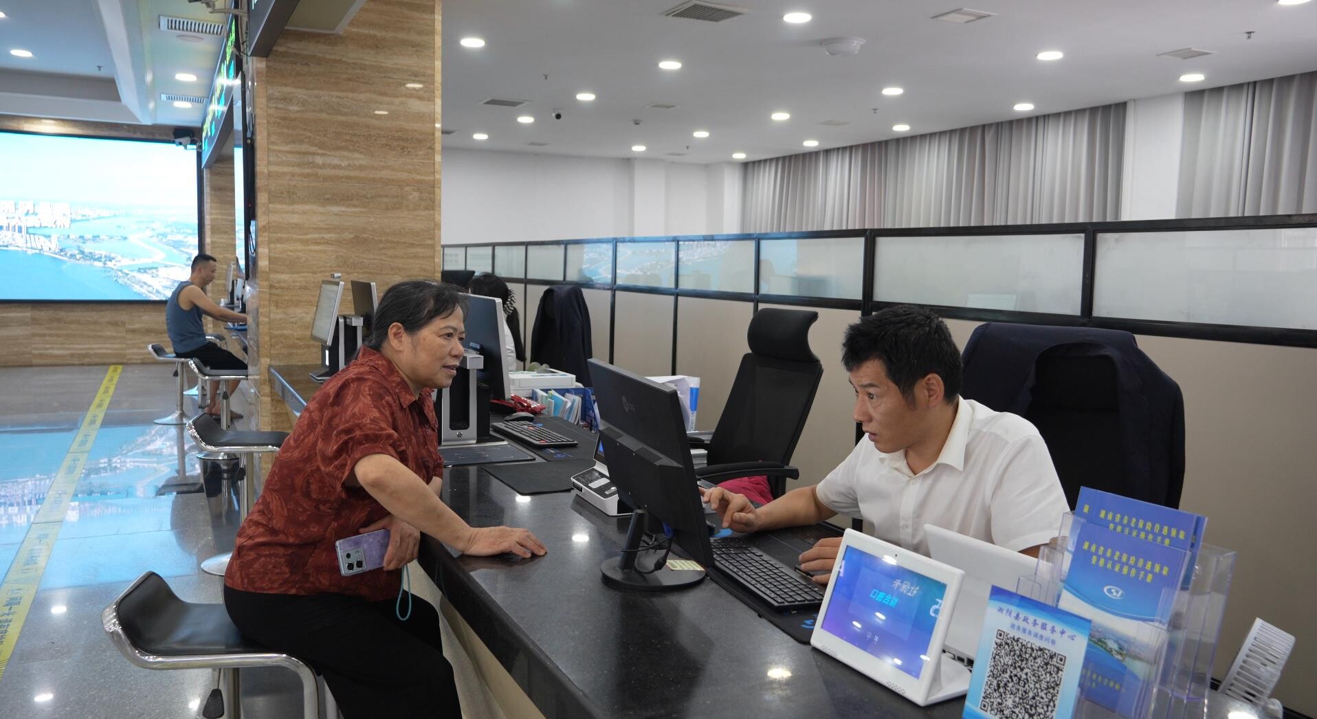 湘阴政务服务：市民点赞背后的贴心改革