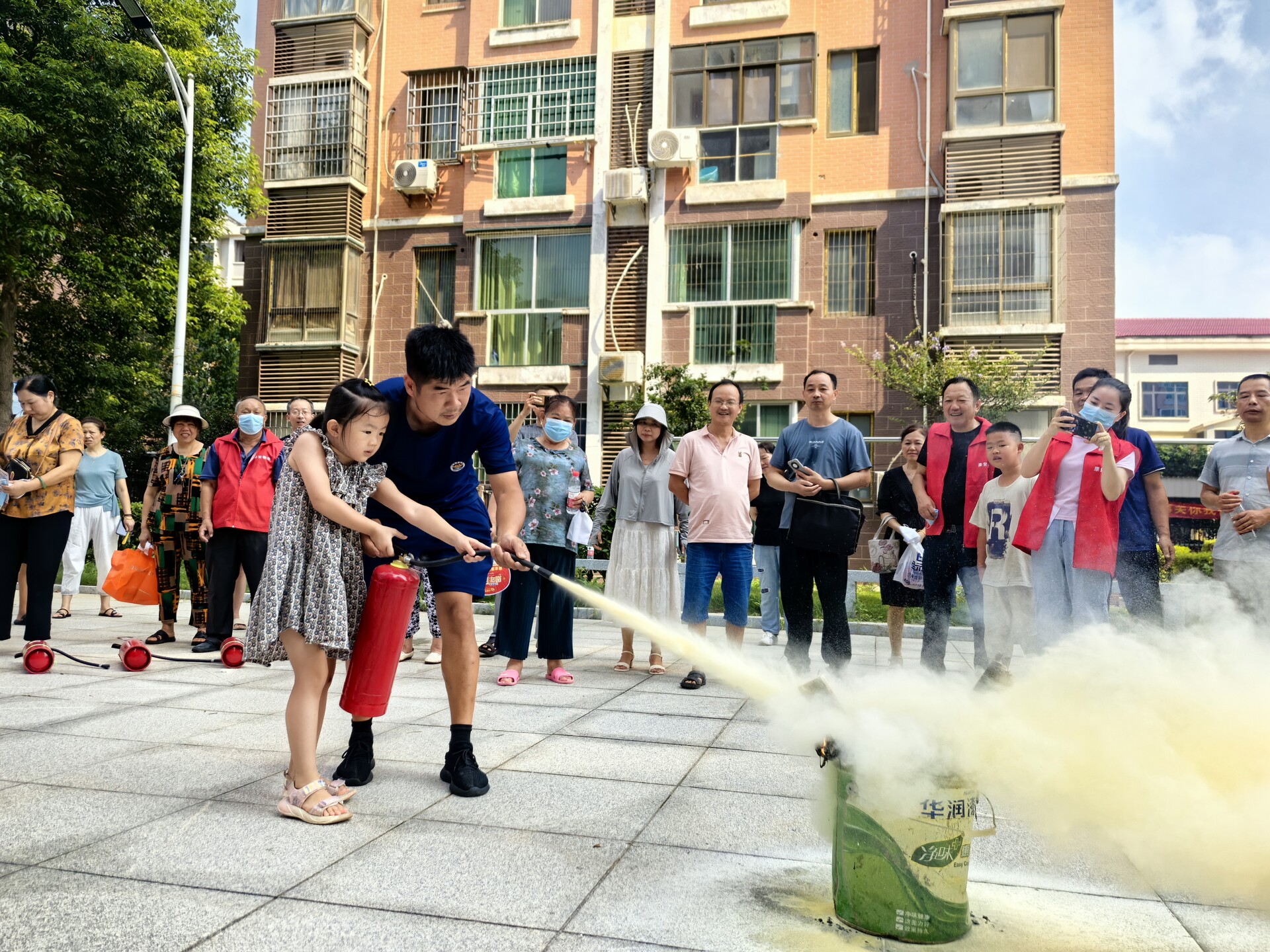 湘阴县住建局开展消防演练 筑牢安全“防火墙”