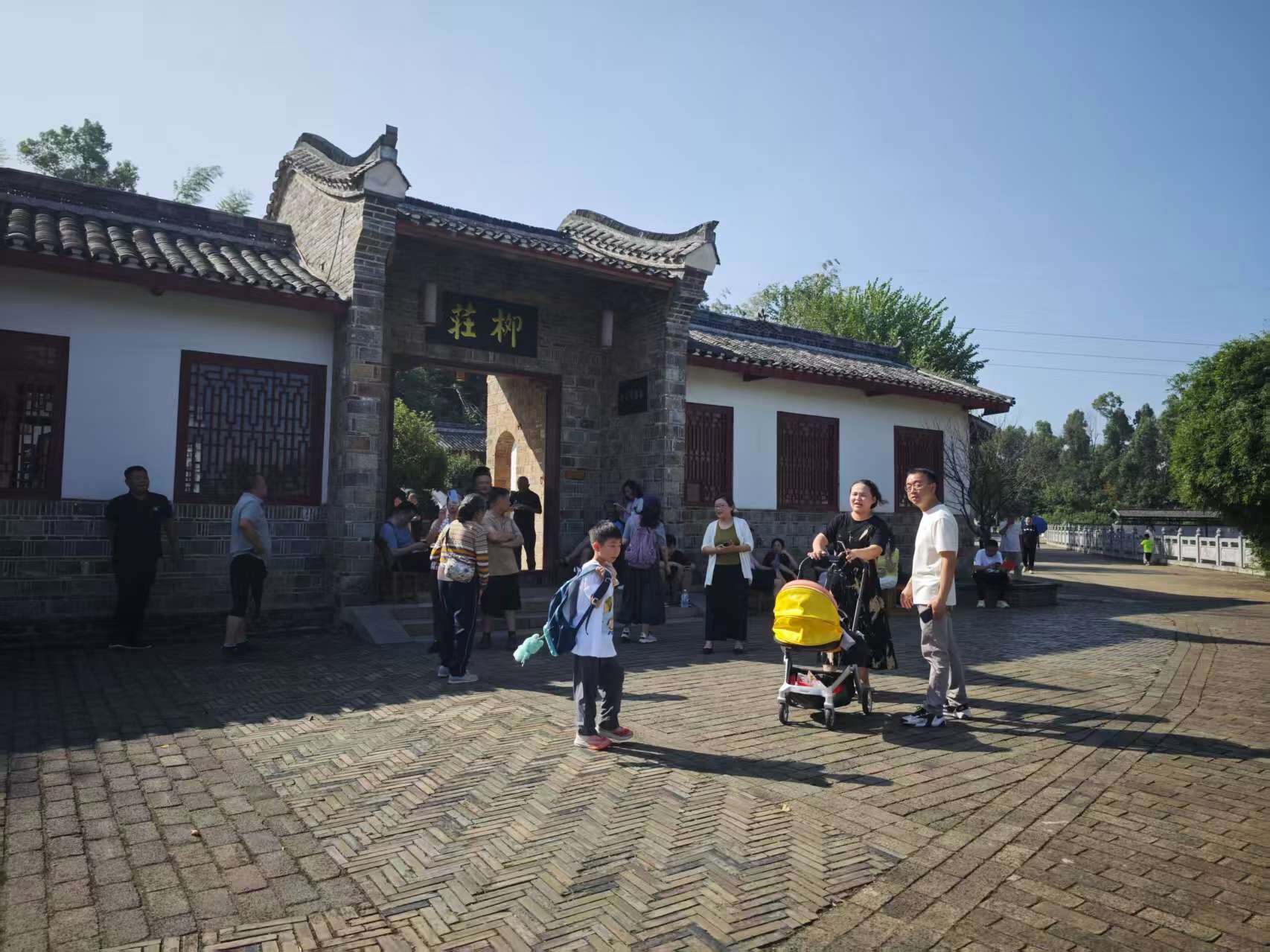 古韵搭台邀客至 蟹香有味留客来 湘阴“双节”接待游客25.16万人次