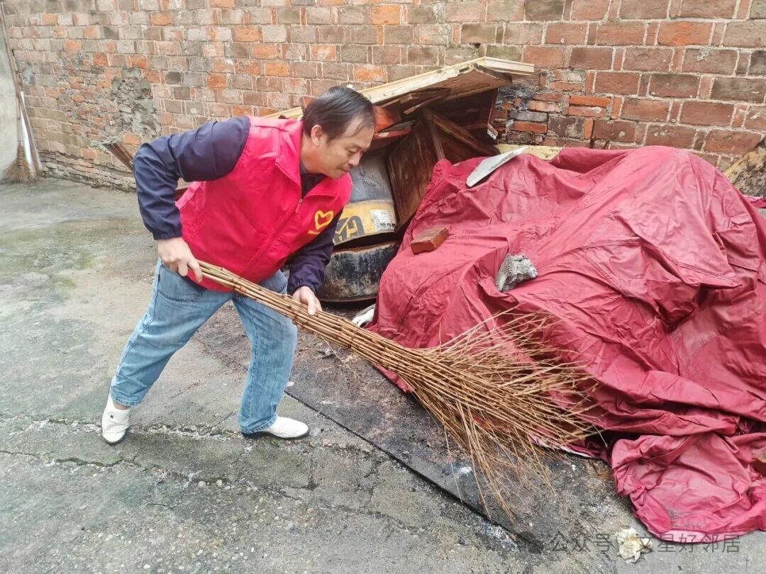 一颗热心，带动满园春风——记文星街道三井头社区第一网格居民吴国安