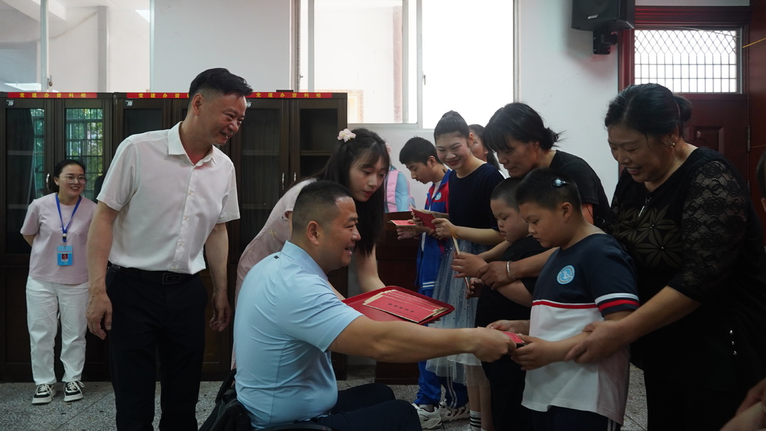 以行动传递温暖，以关爱点亮希望！湘阴县开展第三十六个“全国助残日”系列活动
