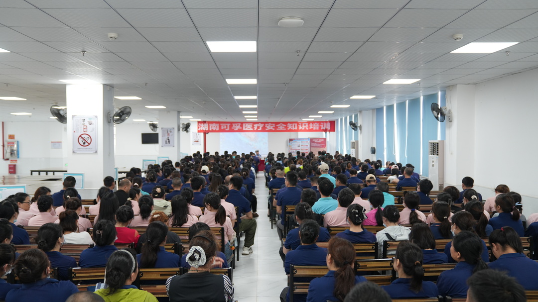 湘阴公安交管大队：“1小时精准宣教”为企业驾驶人“充电赋能”