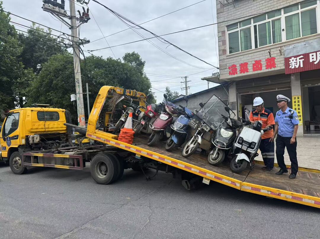 湘阴交管大队全域推进摩电车辆专项整治