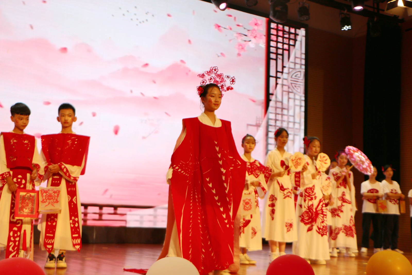 湘陰縣知源學(xué)校：“社”彩繽紛  “團(tuán)”聚夢想