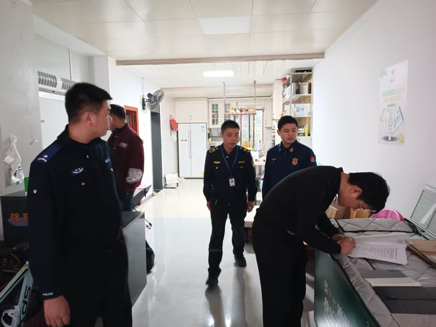 樟树镇开展消防安全大整治 筑牢秋冬“防火墙”