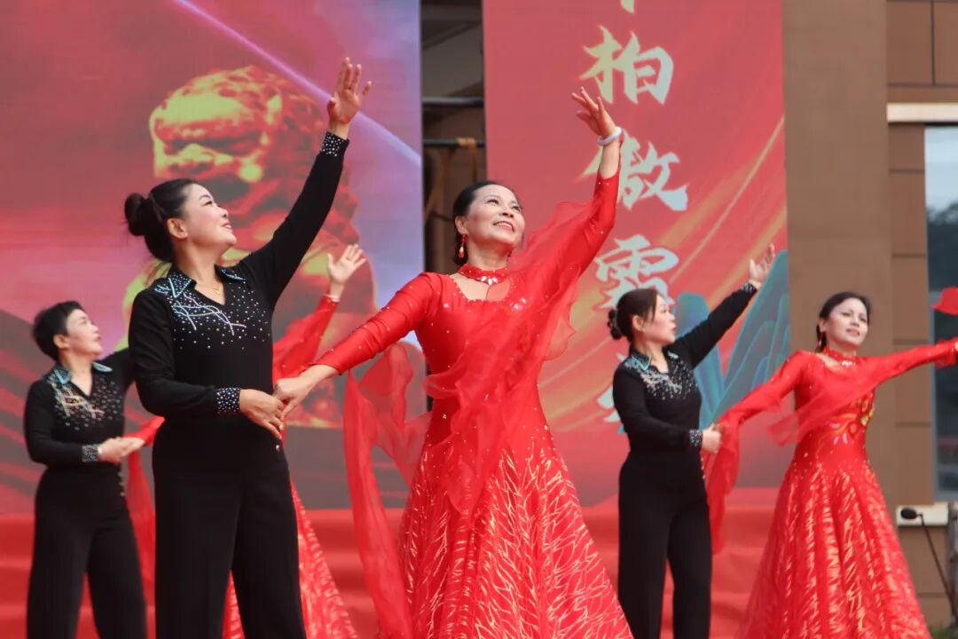 湘阴举办2025年“银龄绽风采·岁月谱华章”重阳节文艺汇演