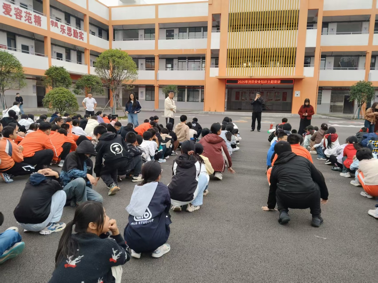 湘阴县白泥湖中学：应急演练筑牢安全“防火墙”