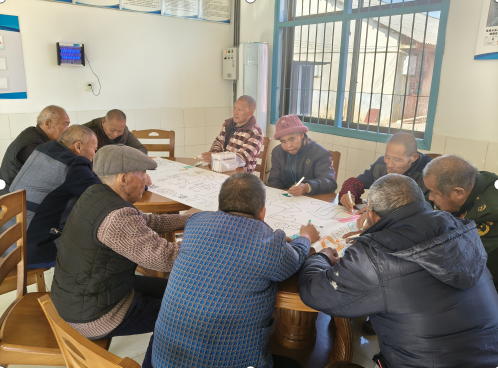 樟树镇敬老院：长者共绘五米“马年”画卷迎新年