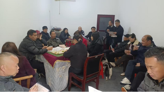 岭北镇：屋场 “微宣讲” 守护出行平安路
